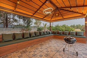 Courtyard Banyan Rustic 2 BHK villa