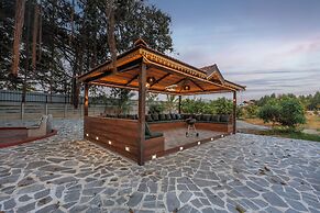 Courtyard Banyan Rustic 2 BHK villa