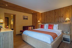 ELIVAAS Blushing Pines Stunning 3 BHK