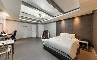 Iksan HOTEL G7