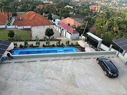 Vee Hotel Apartments
