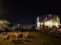 ELIVAAS Bluebell Villa 2 BHK Villa