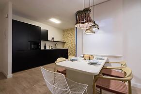MOON Apartments