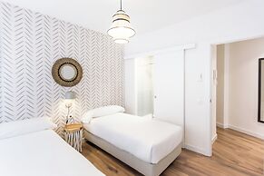 MOON Apartments