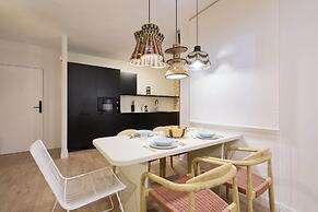 MOON Apartments