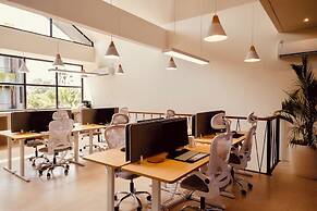 TheHub Pererenan