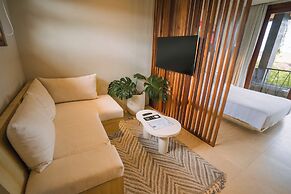 TheHub Pererenan