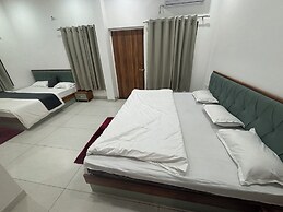 Hotel Sarveshwar Palace