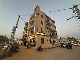 Hotel Sarveshwar Palace