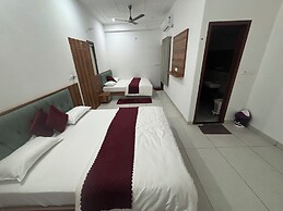 Hotel Sarveshwar Palace
