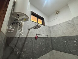 Hotel Sarveshwar Palace