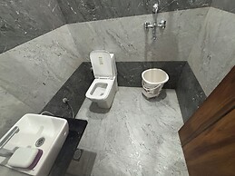 Hotel Sarveshwar Palace
