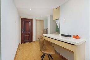 Qingni No. 8 Hotel Apartment