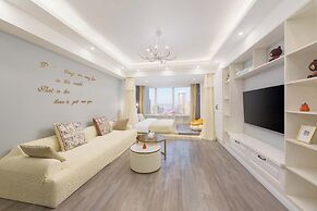Qingni No. 8 Hotel Apartment
