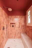 Bugan - Villa Athens
