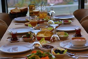 Gelevera Park Hotel Spa Restaurant