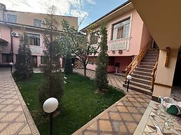 Siyob Hotel & Hostel