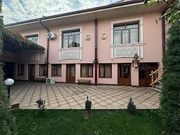 Siyob Hotel & Hostel