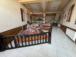 Siyob Hotel & Hostel