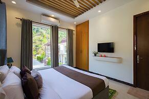 ELIVAAS Serenita Abode Tranquil Escape