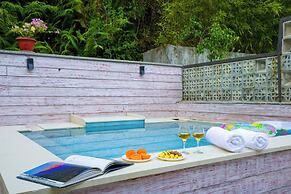 ELIVAAS Serenita Abode Tranquil Escape