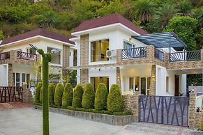 ELIVAAS Serenita Abode Tranquil Escape