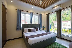ELIVAAS Serenita Abode Tranquil Escape