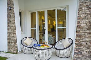ELIVAAS Serenita Abode Tranquil Escape
