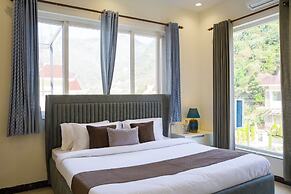 ELIVAAS Serenita Abode Tranquil Escape