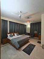 The Grey Leaf Residency