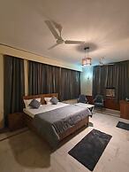 The Grey Leaf Residency