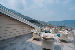 ELIVAAS privé The Royce Orchid 4BHK