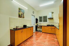 Alaya Stays Saffron Breeze Apartment