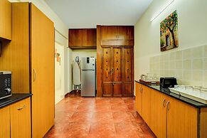 Alaya Stays Saffron Breeze Apartment