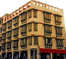 HOTEL ROYAL PALACE