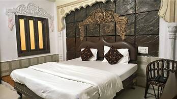 HOTEL ROYAL PALACE