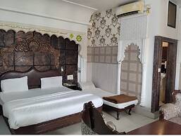 HOTEL ROYAL PALACE