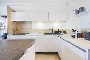 Q&R Renting - Suites Design Luxueuses