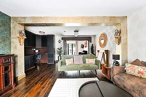 Windsor 5-bed House - Stroll to Castle - Sleeps 13