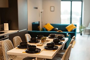 Modern Central Leeds 3 Bedroom Apartment Sleeps 6