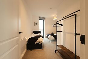 Modern Central Leeds 3 Bedroom Apartment Sleeps 6
