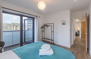 Seafront Penthouse w/ Balcony Central Brighton