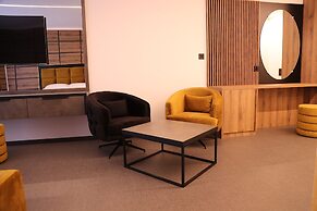 Rhein Suites