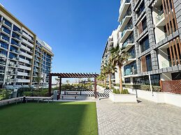 PVH - Azizi Riviera 13 - Modern Studio
