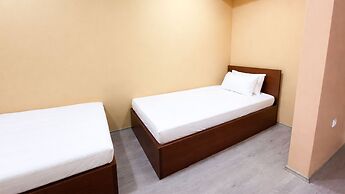 Makadam Hotel
