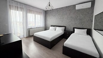 Makadam Hotel