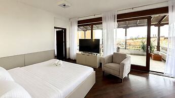Makadam Hotel