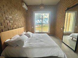 Lake Villa 3 Bedrooms