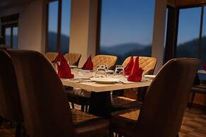 Norbu Lingka Resort
