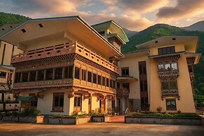 Norbu Lingka Resort